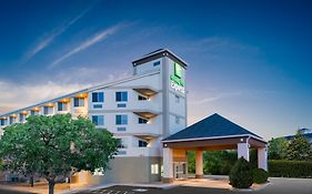 Holiday Inn Express & Suites Colorado Springs-Airport By Ihg